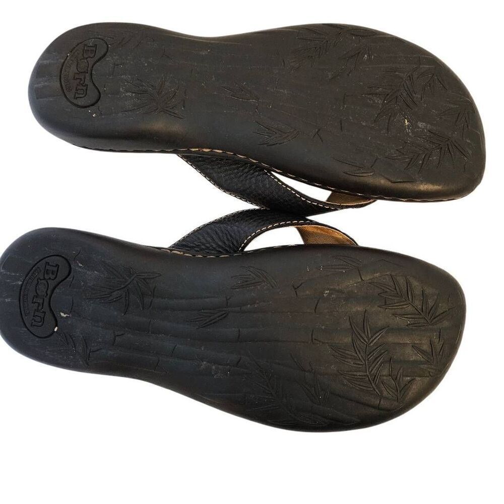 Born womens sandals, black leather. Size 9. - Picture 3 of 5